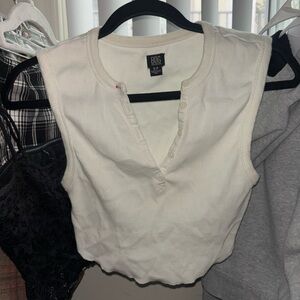 Women's White Sleeveless Top
